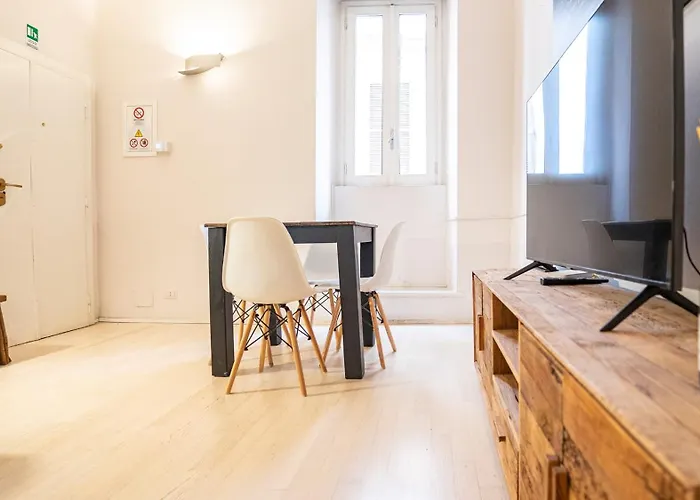 Easytopstay - Stylish Close To Piazza Navona Apartment