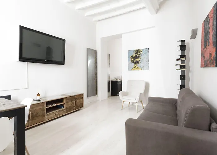 Apartment Easytopstay - Stylish Close To Piazza Navona *